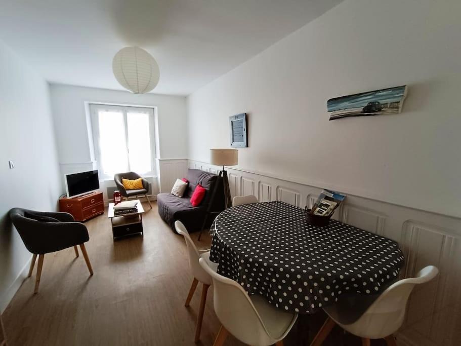 Chez Louisette Centre Ville Et Plages A Pied! Concarneau Εξωτερικό φωτογραφία